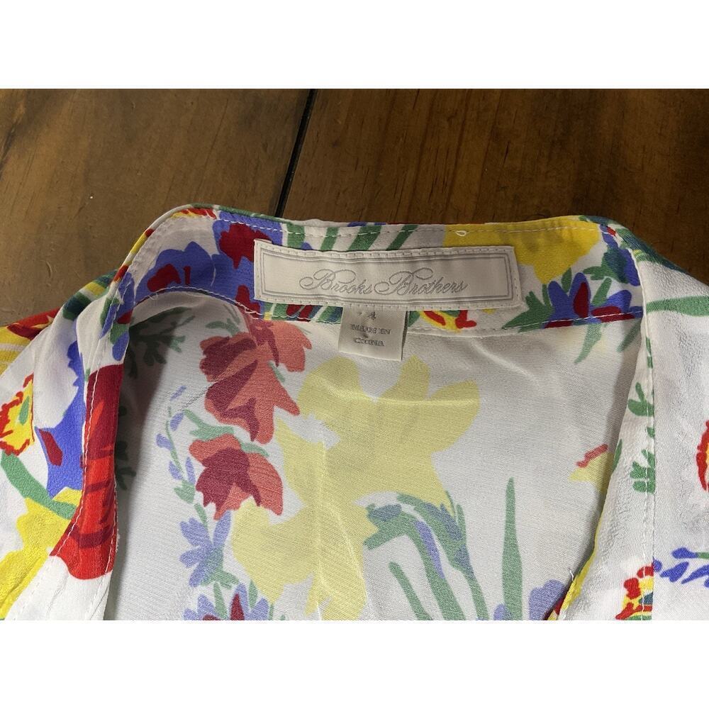 Brooks Brothers Floral Wrap Dress in Crepe Size 4 - Picture 3 of 15